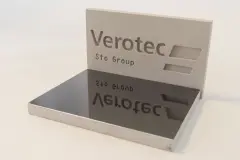 Verolith®-Trägerplatte mit metallischer Spiegeloberfläche