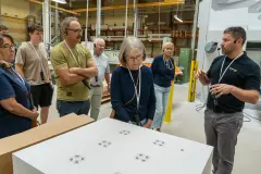 Erläuterung des Fräsvorgangs im Bearbeitungszentrum bei Verotec